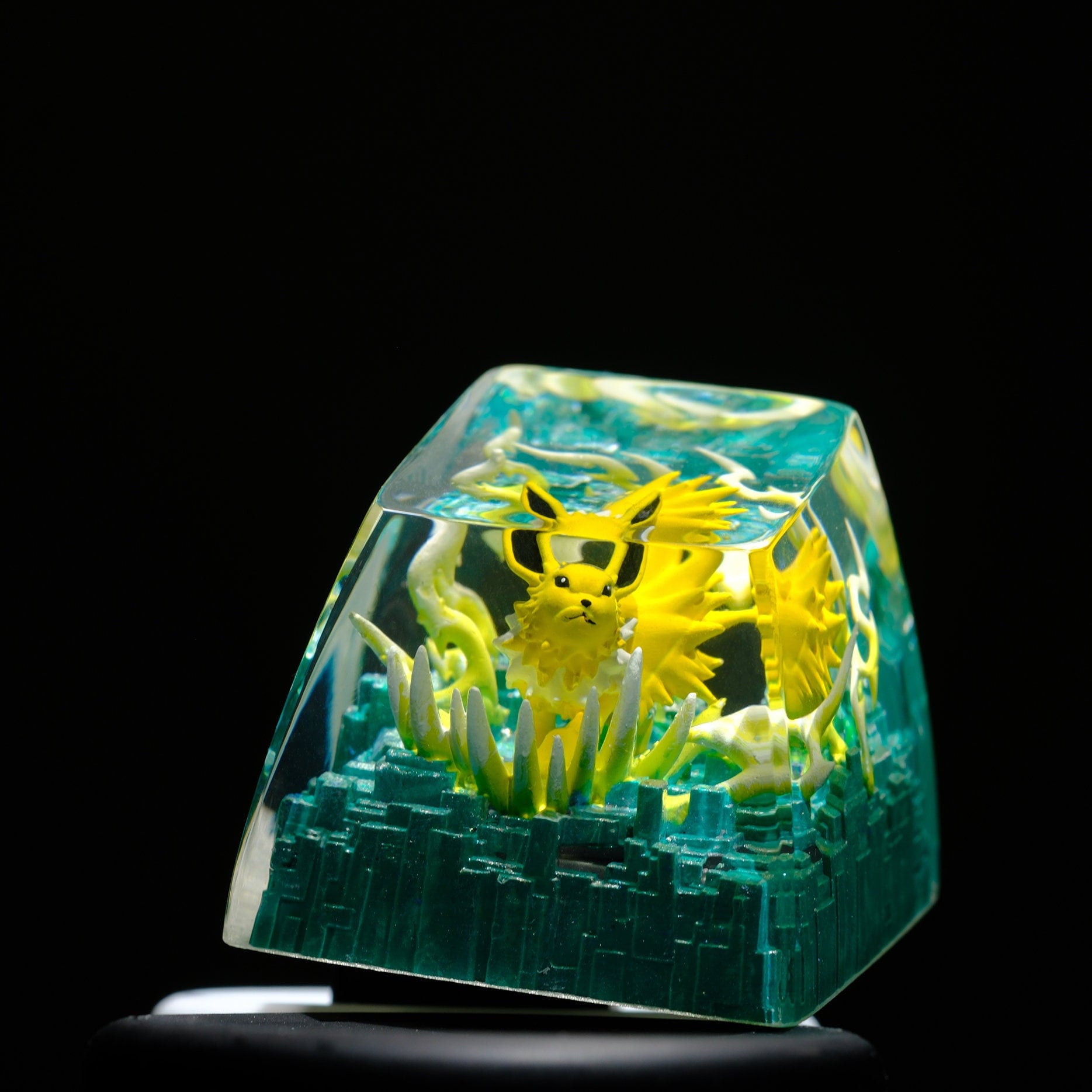 JOLTEON POKEMON Artisan Keycap, Custom Keycaps, Keycaps Anime, Artisan Keycap Cute, Resin Keycaps for Mechanical Keyboard