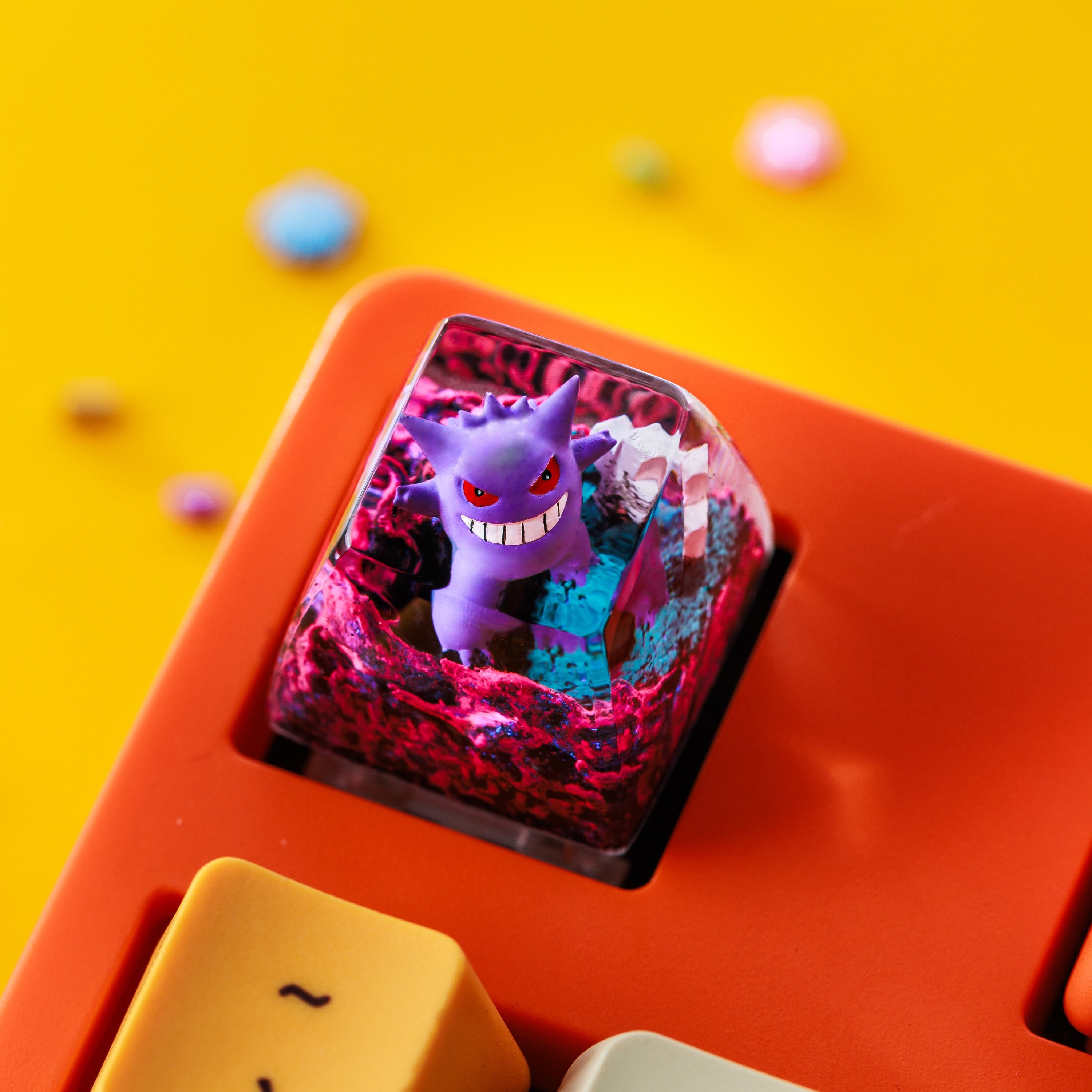 Custom CREEPY GENGAR Artisan Keycap Custom Keycaps Art Decor Resin Keycaps Anime Artisan Keycap Cute Resin Keycaps for Mechanical Keyboard