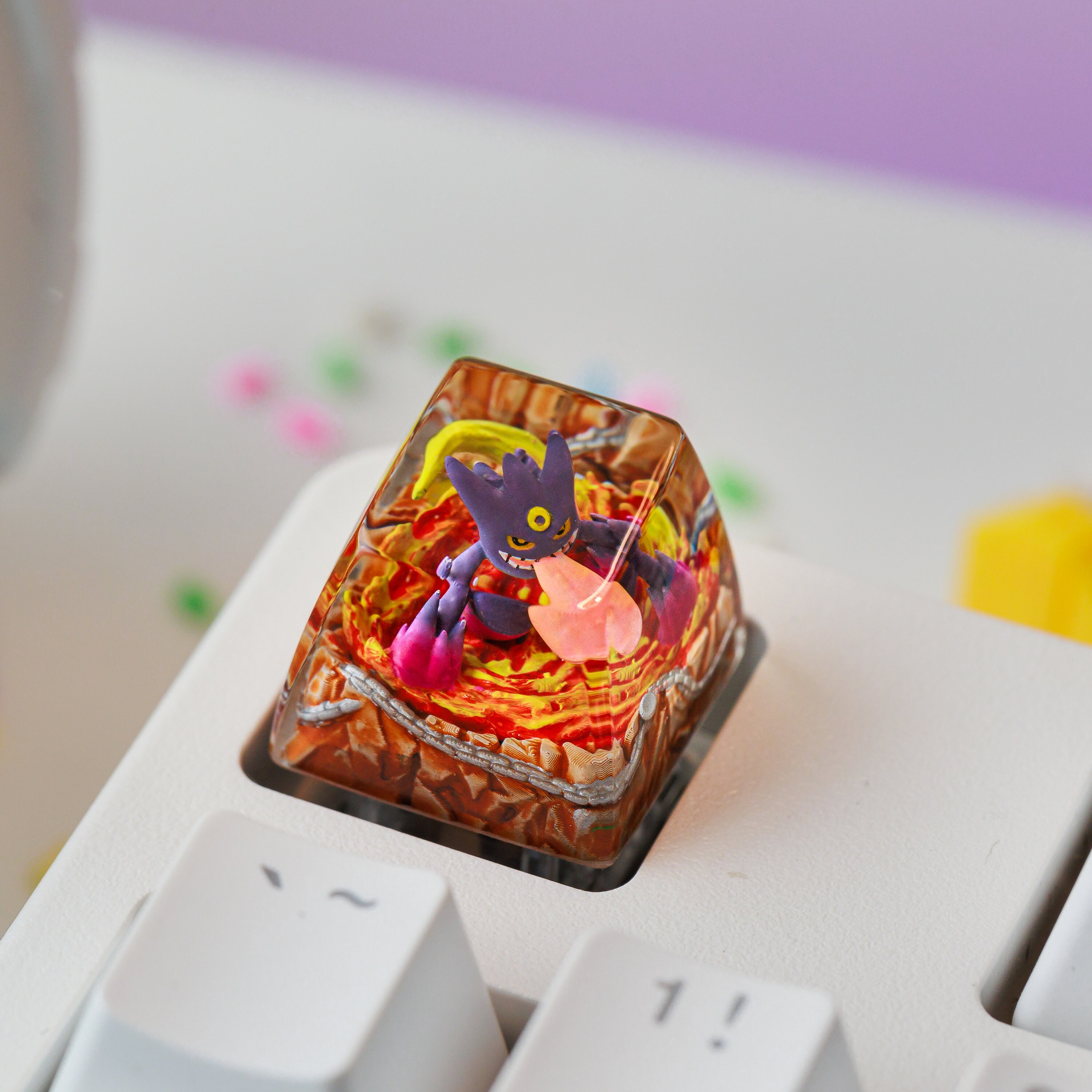 Custom FIRE GENGAR Artisan Keycap Custom Keycaps Art Decor Resin Keycaps Anime Artisan Keycap Cute Resin Keycaps for Mechanical Keyboard