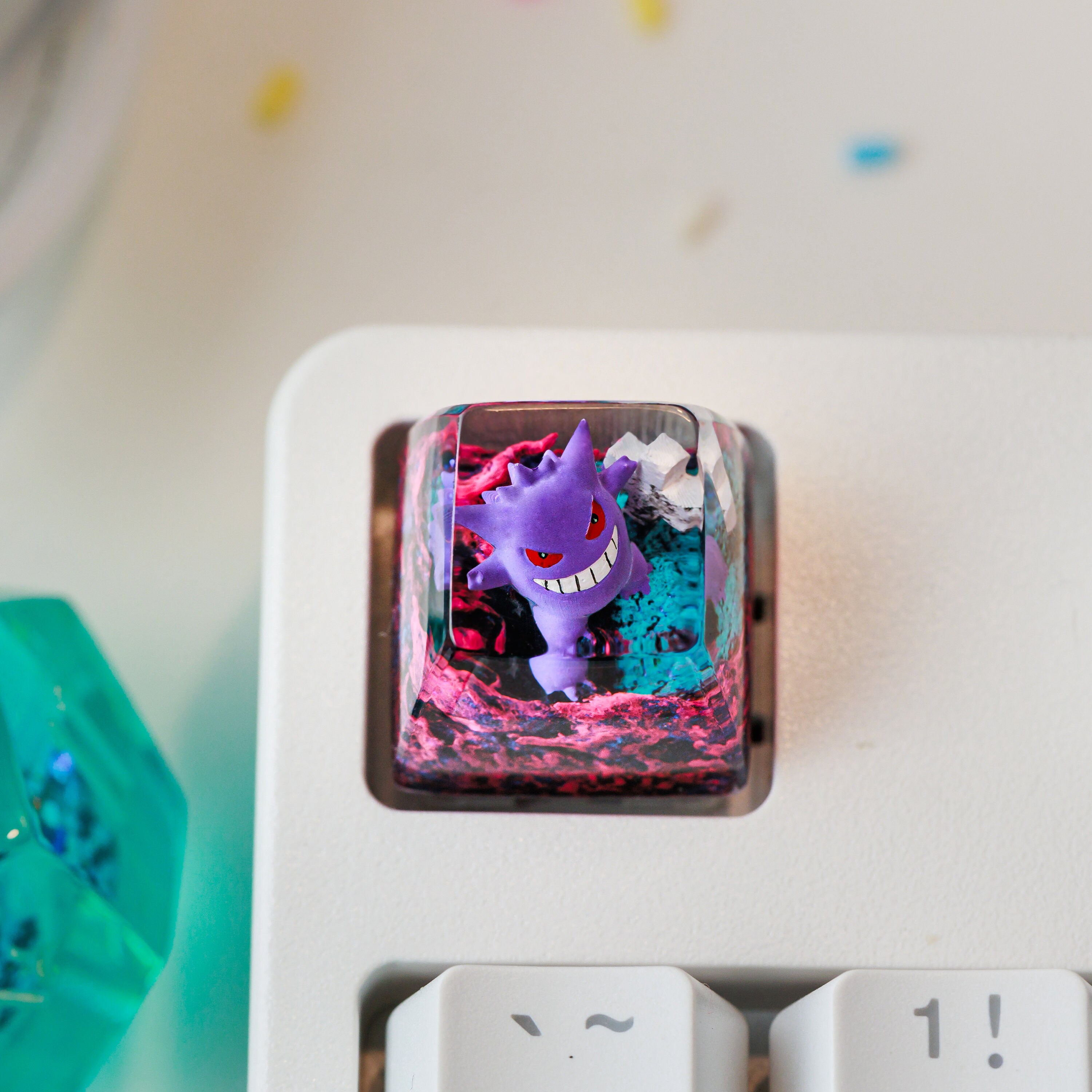 Custom CREEPY GENGAR Artisan Keycap Custom Keycaps Art Decor Resin Keycaps Anime Artisan Keycap Cute Resin Keycaps for Mechanical Keyboard